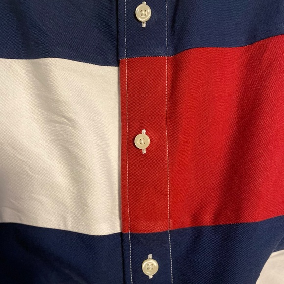 Tommy Hilfiger Adaptive Magnetic Button Down Dress Shirt - Picture 3 of 10